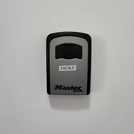 Escale Entre Cite Et Bastide Clim Wifi Smart Tv *